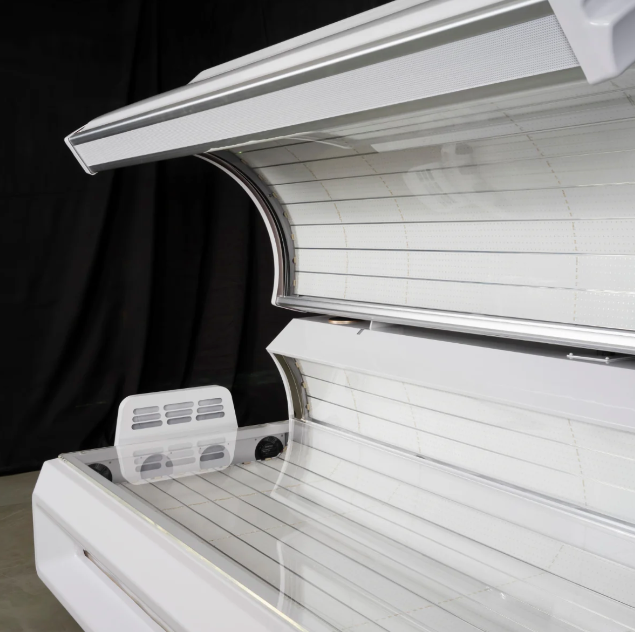 Airvida Radiance Red Light Therapy Bed For Home & Commercial Use